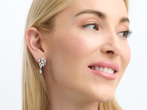 Kazanjian Diamond, 7.10 carats, Cluster Earrings in Platinum
