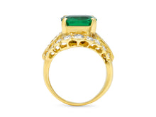 Load image into Gallery viewer, Kazanjian Emerald, 3.53 carats, &amp; Diamond Ring in 18K Yellow Gold
