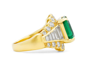 Kazanjian Emerald, 3.53 carats, & Diamond Ring in 18K Yellow Gold