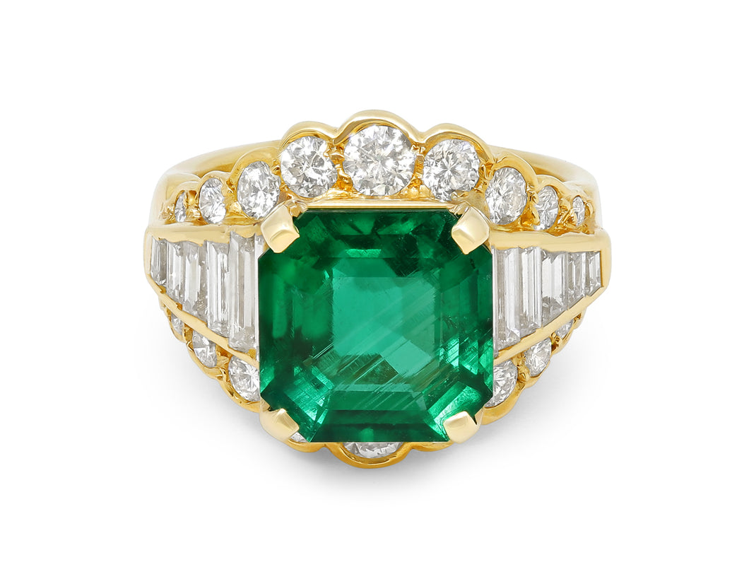 Kazanjian Emerald, 3.53 carats, & Diamond Ring in 18K Yellow Gold