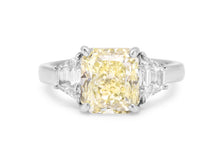 Load image into Gallery viewer, Kazanjian Radiant Cut Fancy Light Yellow, 3.38 carats, Diamond Ring in Platinum

