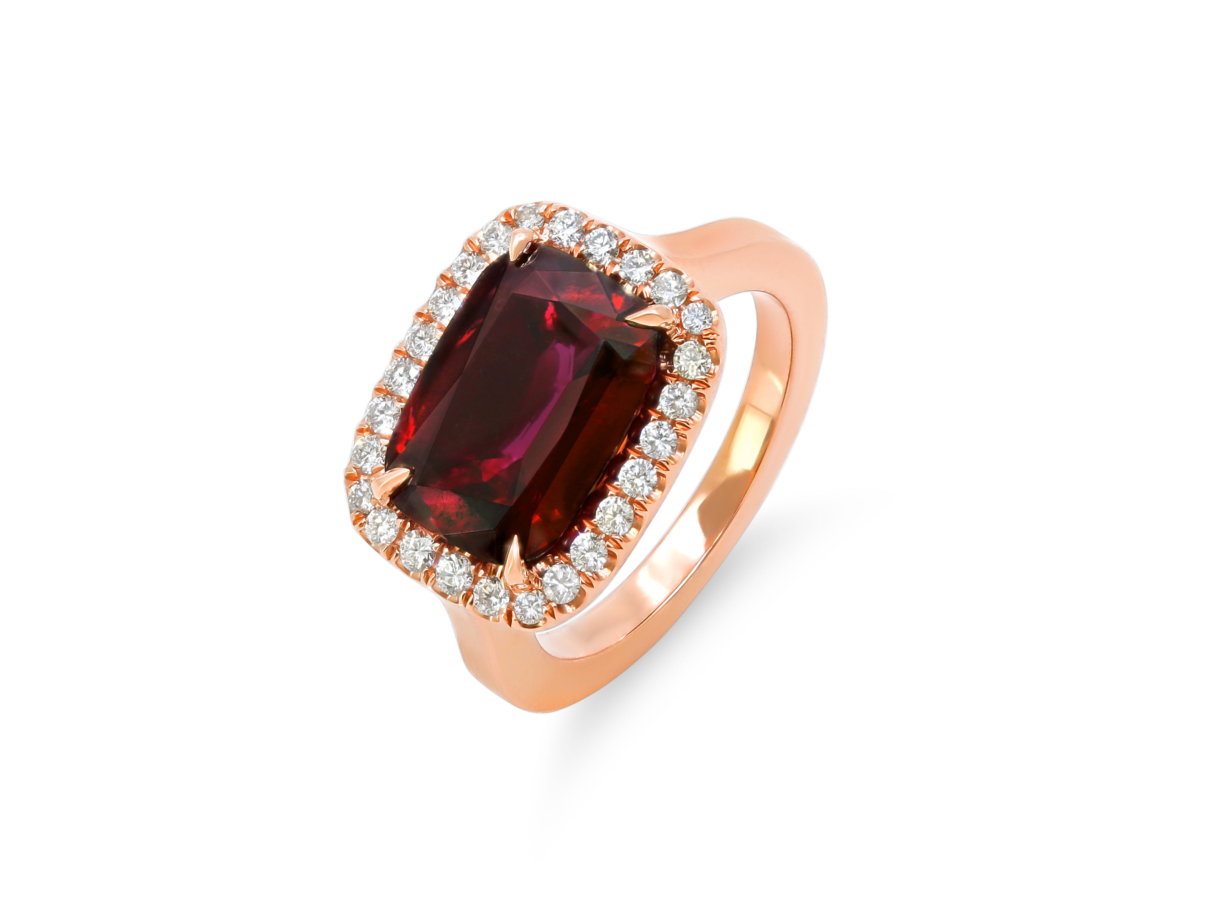 Ruby, 4.35 carats, & Diamond Ring in 16K Red Gold
