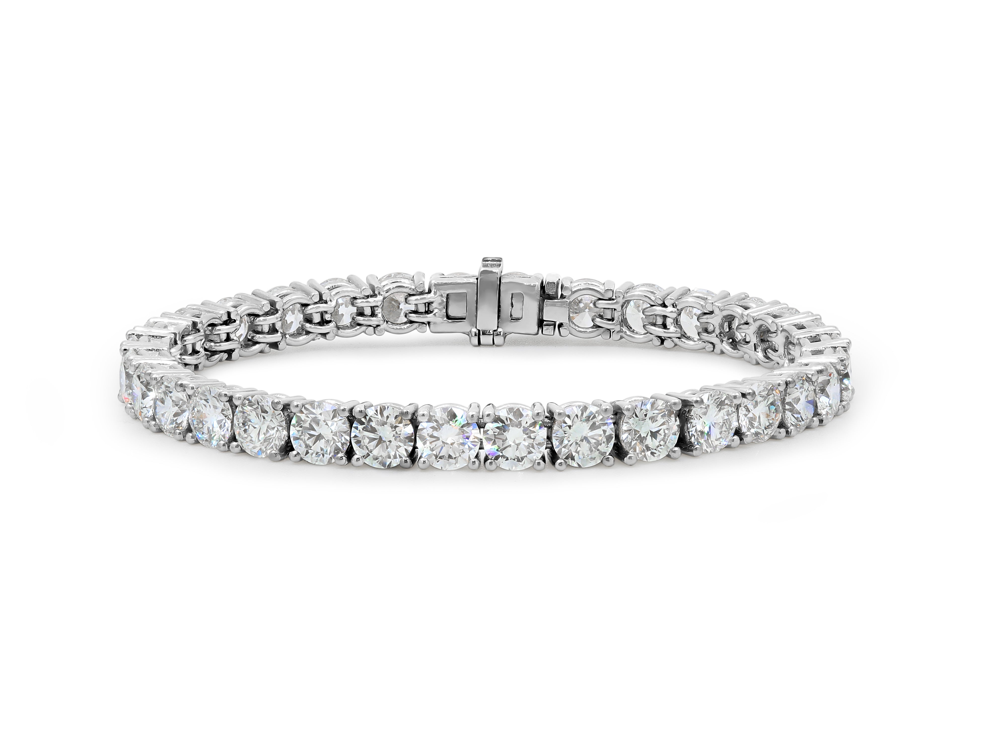 Diamond, 16.08 carats, Tennis Bracelet in Platinum