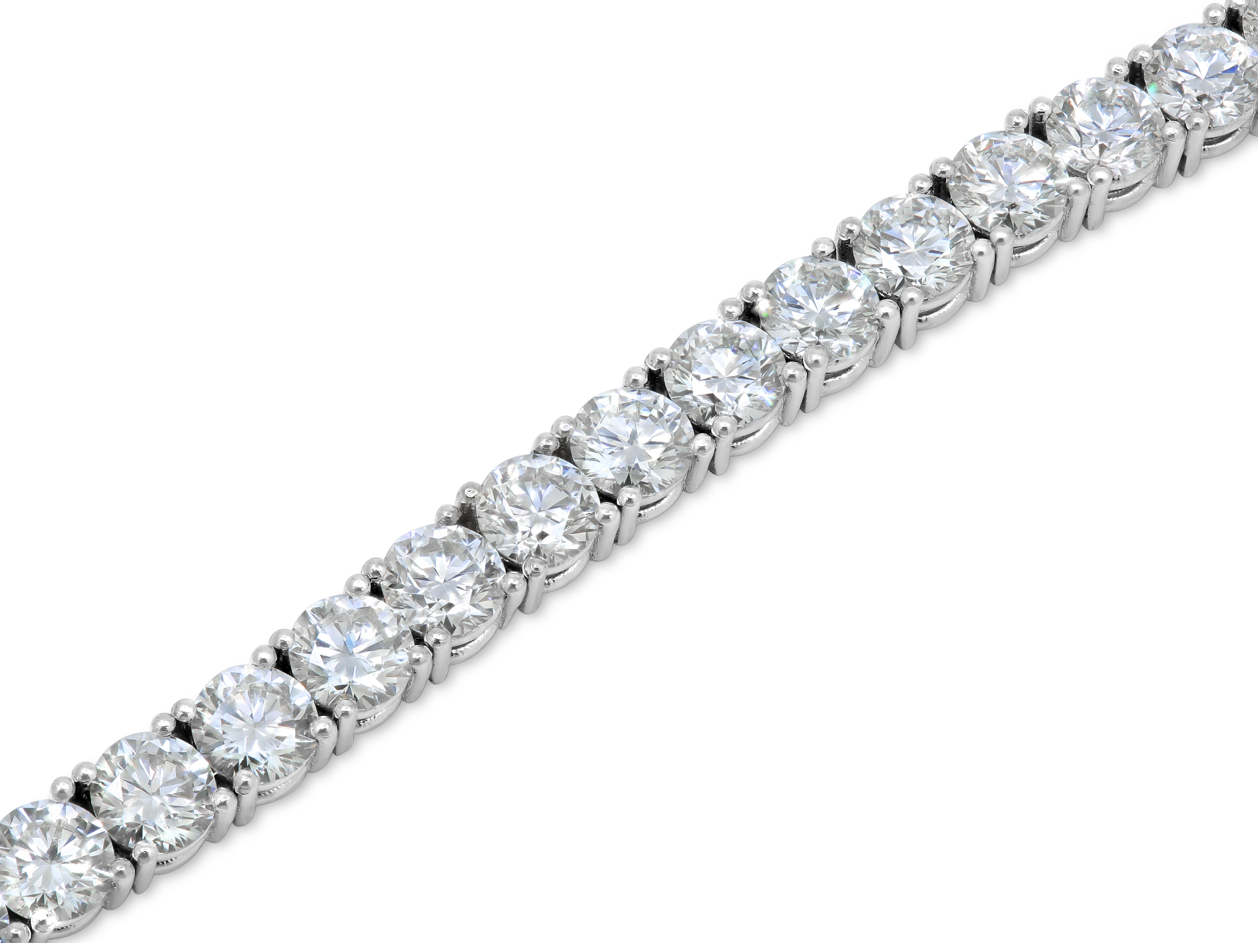 Diamond, 16.08 carats, Tennis Bracelet in Platinum