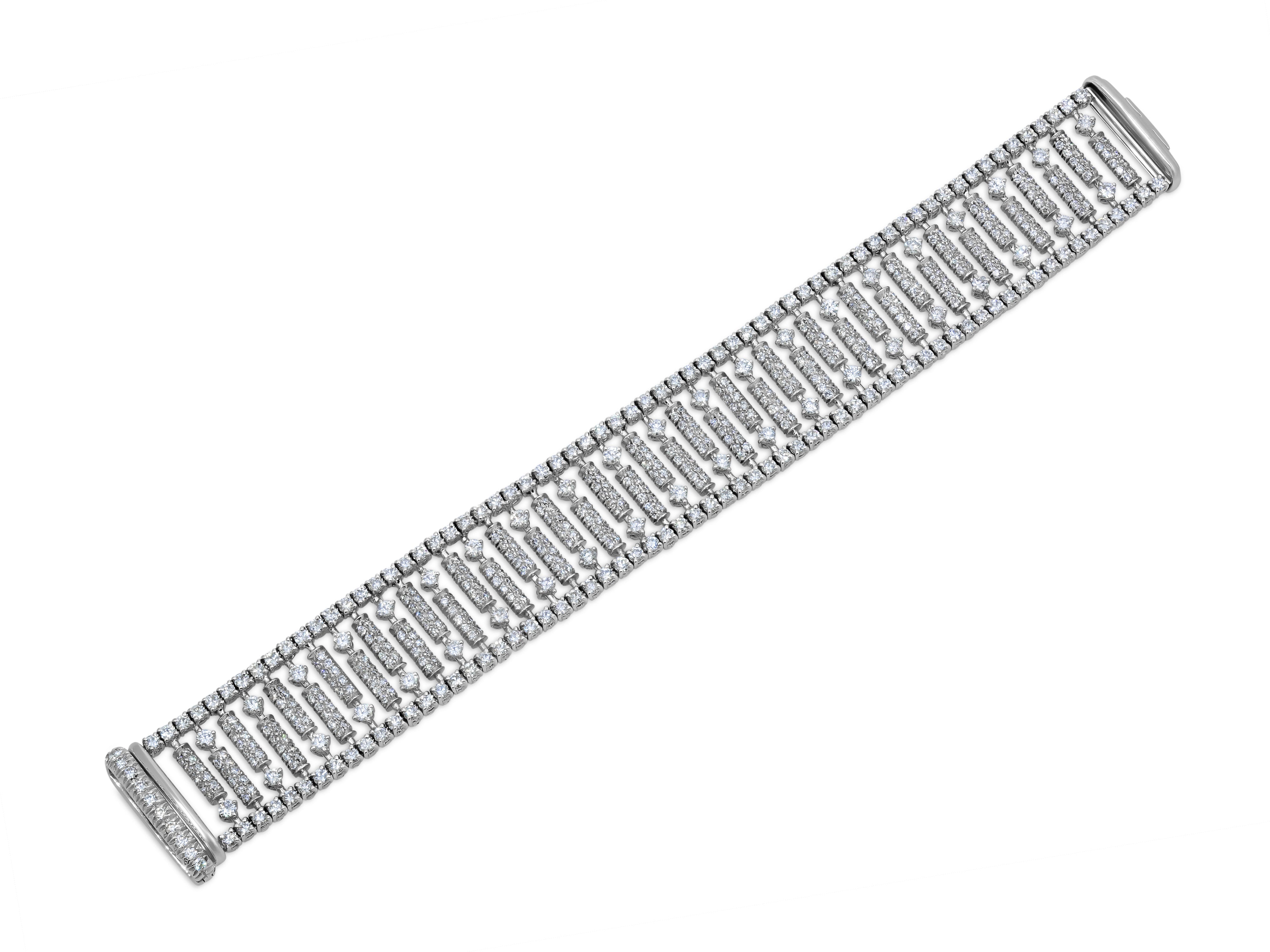 Diamond Bracelet, ~11.5 carats, in 18K White Gold