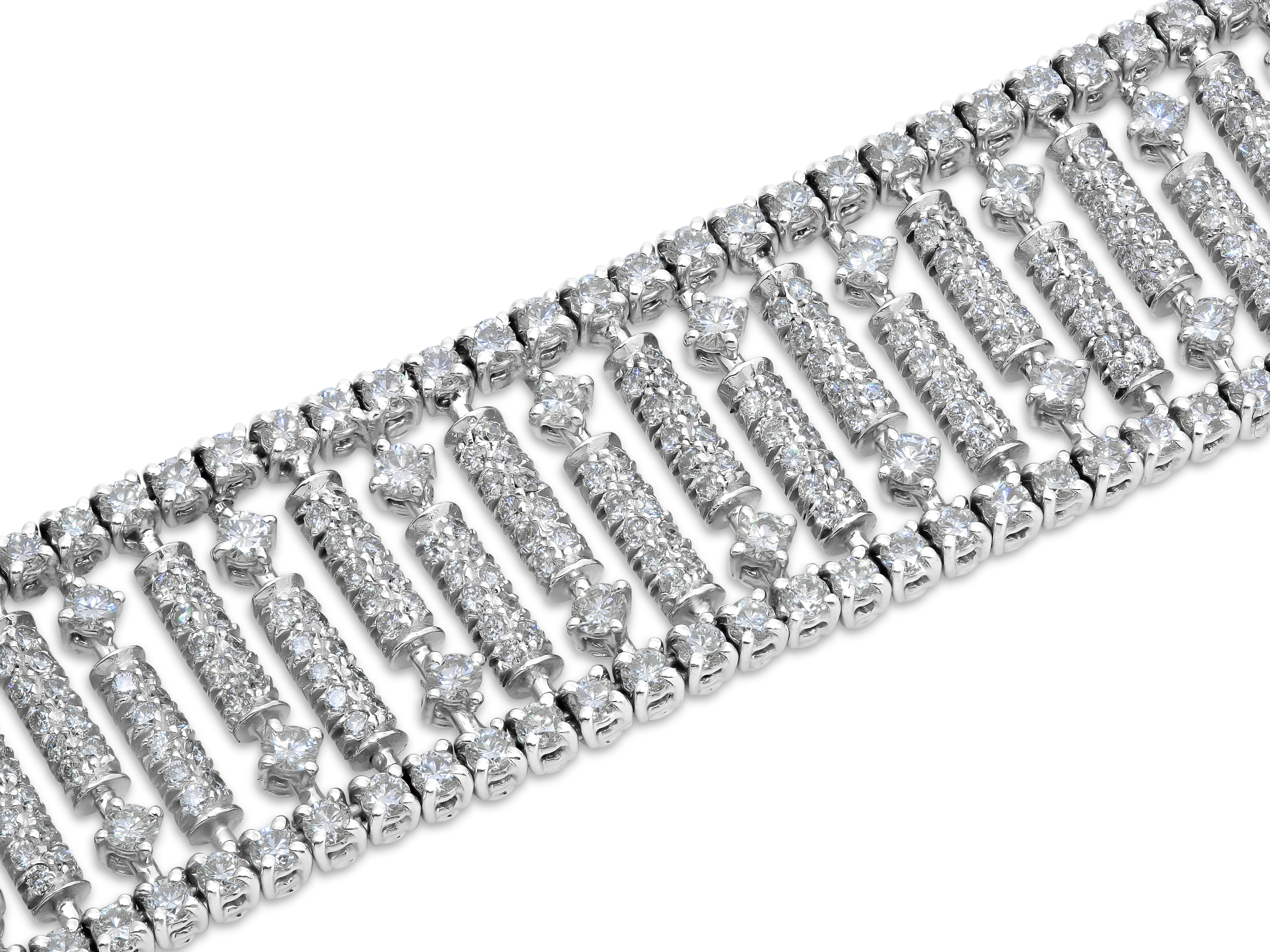 Diamond Bracelet, ~11.5 carats, in 18K White Gold