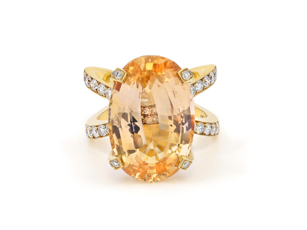 Orange-Yellow Sapphire, 16.46 carats, Ring in 18 Yellow Gold