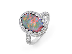 Kazanjian Opal, 3.33 carats, Ring in 18K White Gold