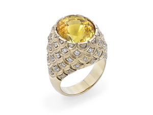 Kazanjian Yellow Sapphire, 13.56 carats, Ring in 18K Yellow Gold