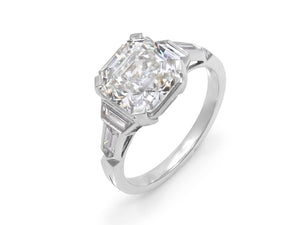 Kazanjian Asscher Cut Diamond, 4.17 carats, Ring in Platinum