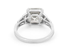 Load image into Gallery viewer, Kazanjian Asscher Cut Diamond, 4.17 carats, Ring in Platinum
