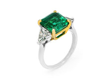Load image into Gallery viewer, Kazanjian Colombian Emerald, 3.26 carats, Ring in Platinum &amp; 18K Yellow Gold
