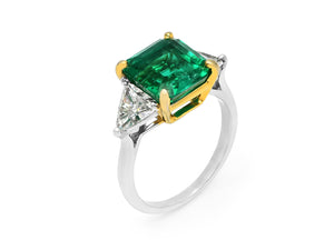 Kazanjian Colombian Emerald, 3.26 carats, Ring in Platinum & 18K Yellow Gold