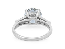 Load image into Gallery viewer, Kazanjian Round Brilliant Diamond, 2.06 carats, Ring in Platinum
