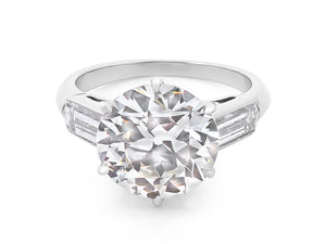 Kazanjian Round Brilliant Cut Diamond, 5.04 Carats, Ring in Platinum