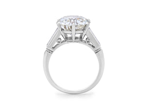 Kazanjian Round Brilliant Cut Diamond, 5.04 Carats, Ring in Platinum