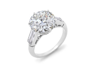 Kazanjian Round Brilliant Cut Diamond, 5.04 Carats, Ring in Platinum