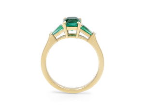 Kazanjian Emerald Ring in 18K Yellow Gold