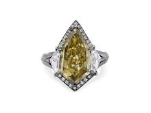 Load image into Gallery viewer, Kazanjian Kite Step-Cut Diamond, 7.94 carats, in Platinum with Black Rhodium
